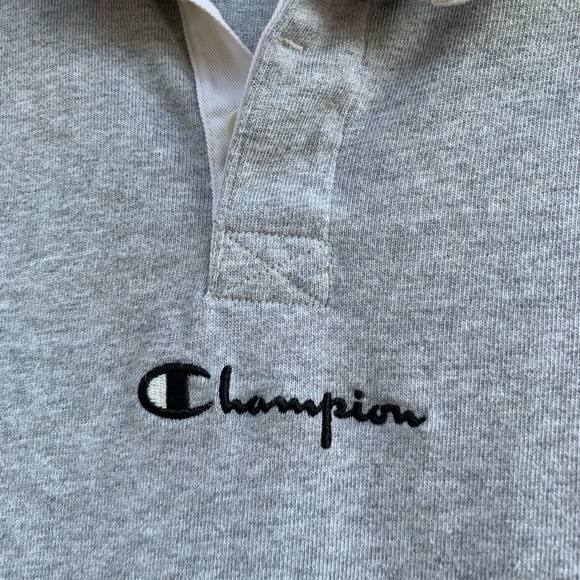 Champion lightweight sweatshirt size Medium. - Picture 2 of 7